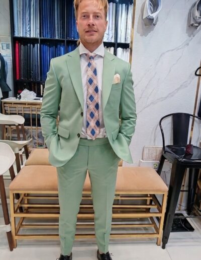 Custom 2-piece business suit